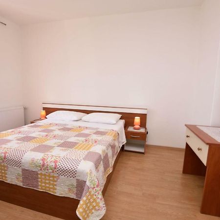 Apartments Brico Primošten Εξωτερικό φωτογραφία