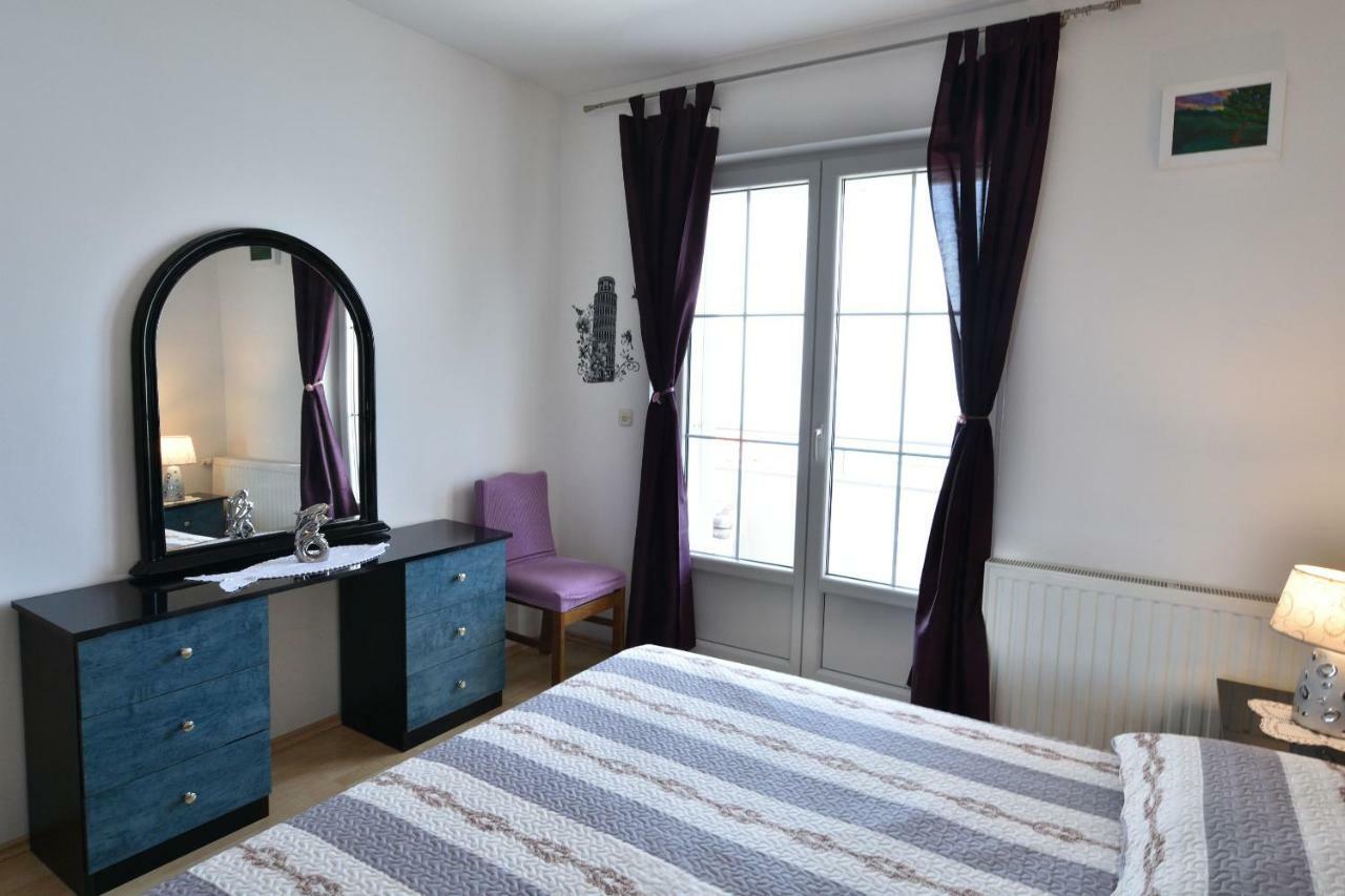 Apartments Brico Primošten Εξωτερικό φωτογραφία