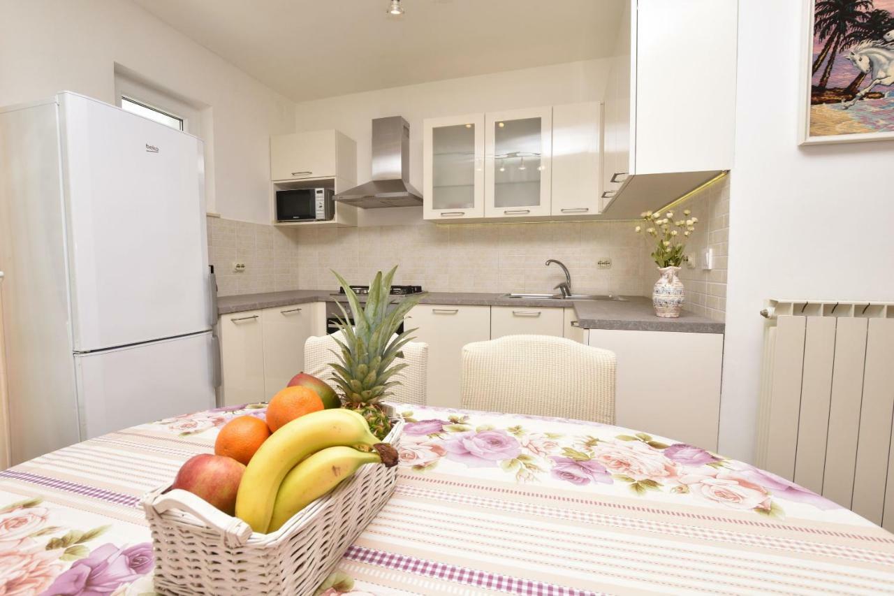Apartments Brico Primošten Εξωτερικό φωτογραφία