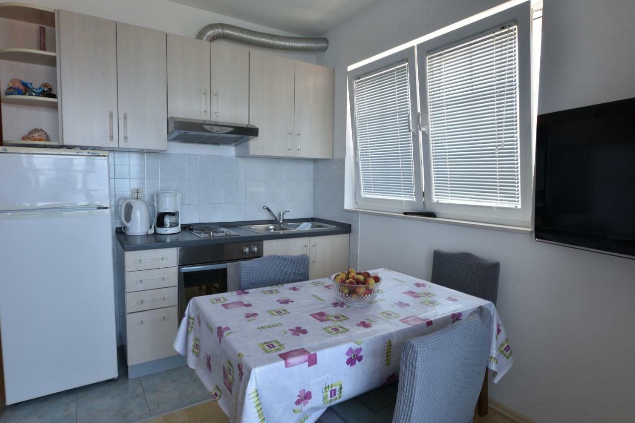 Apartments Brico Primošten Εξωτερικό φωτογραφία