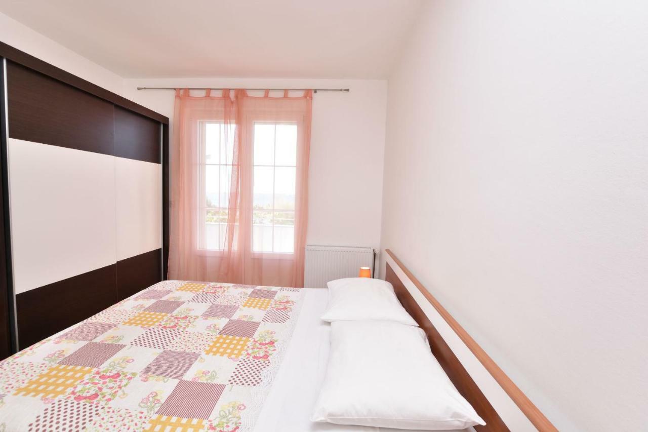Apartments Brico Primošten Εξωτερικό φωτογραφία