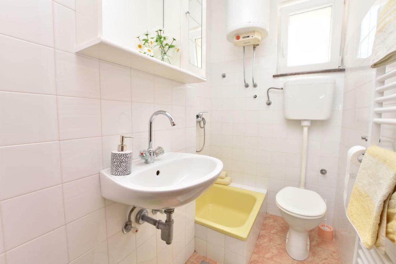 Apartments Brico Primošten Εξωτερικό φωτογραφία