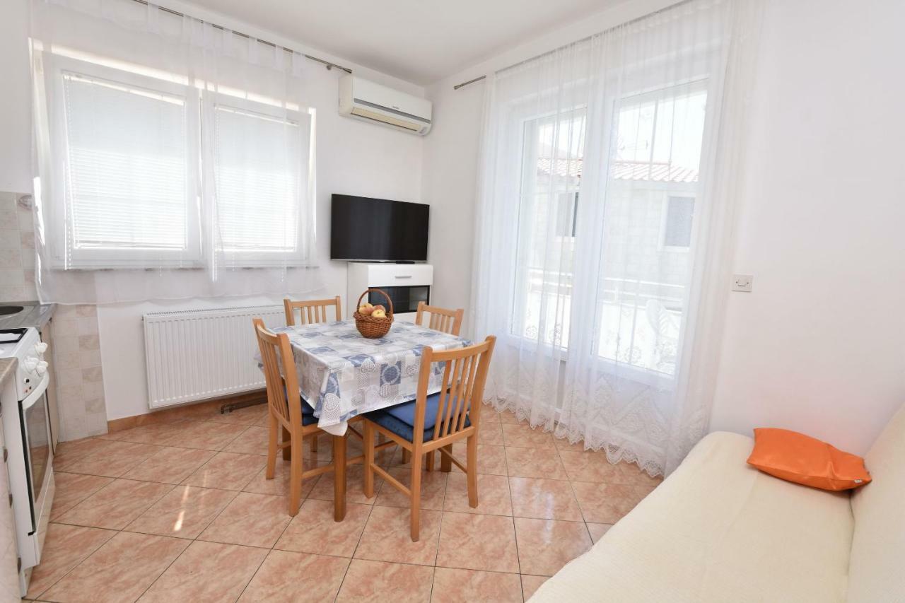 Apartments Brico Primošten Εξωτερικό φωτογραφία